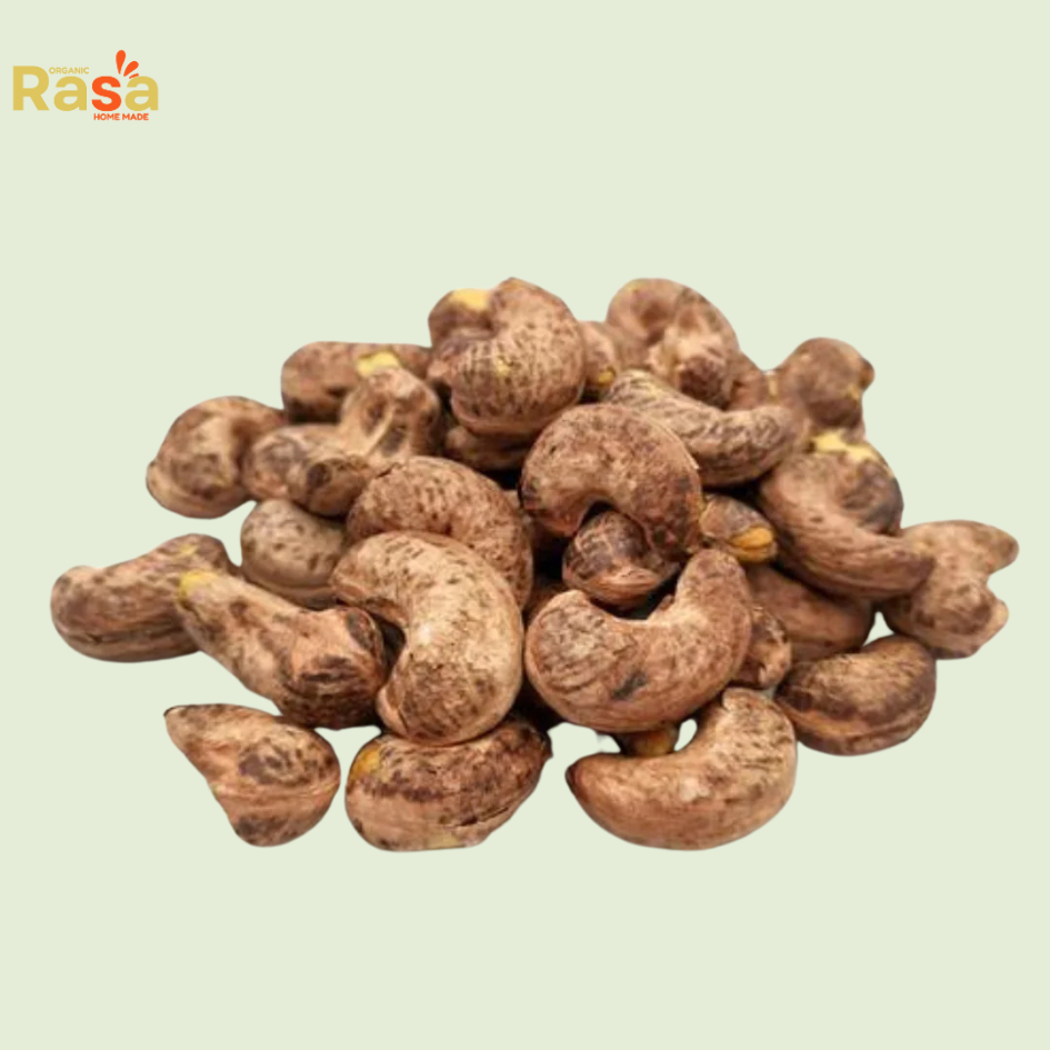 pure organic cashews (kaju) with skin – fresh, delightful, and irresistibly nutritious! pure organic cashews (kaju) with skin – fresh, delightful, and irresistibly nutritious!